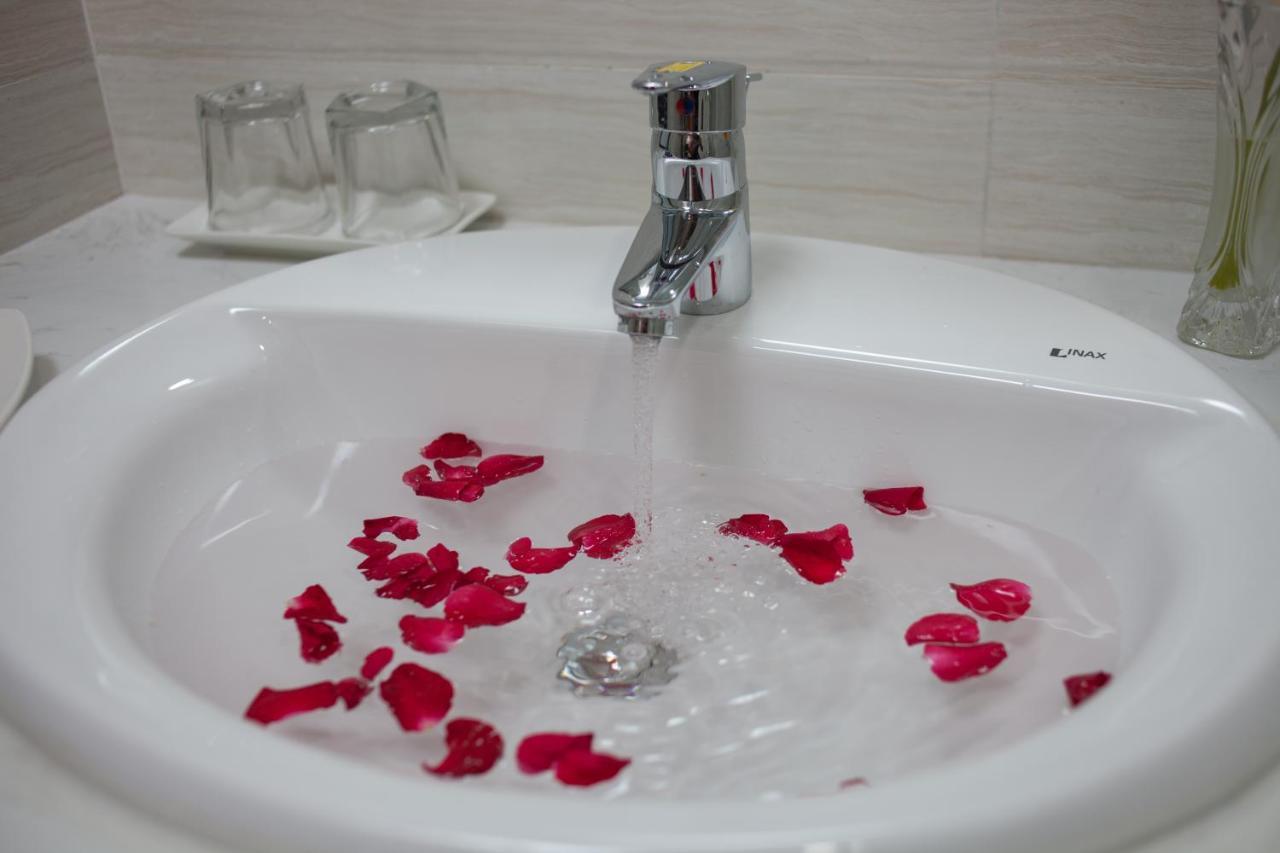 Hanoi Luxury House & Travel Bagian luar foto